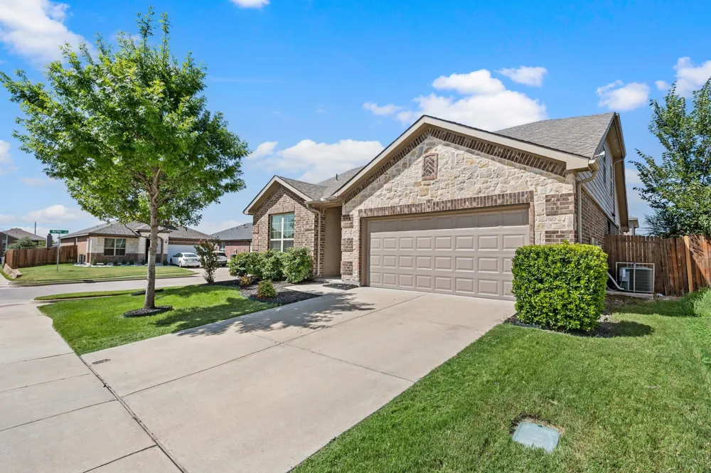 3120 Coyote Canyon Trail Fort Worth, TX 76108