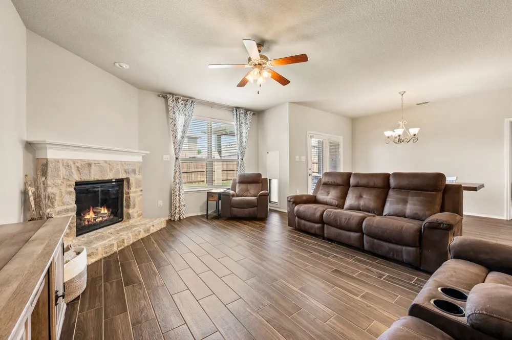 3120 Coyote Canyon Trail Fort Worth, TX 76108