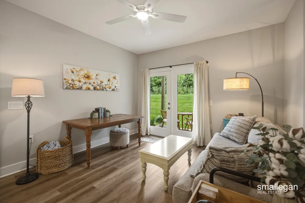 2382 Watertown Way NE Grand Rapids, MI 49505