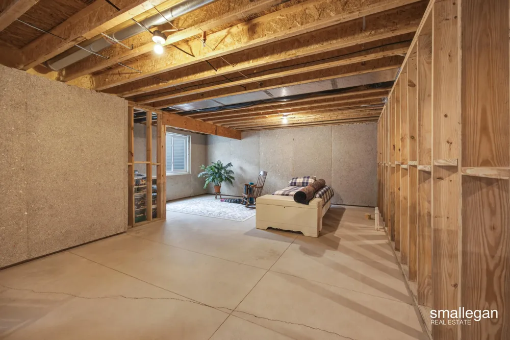 2382 Watertown Way NE Grand Rapids, MI 49505