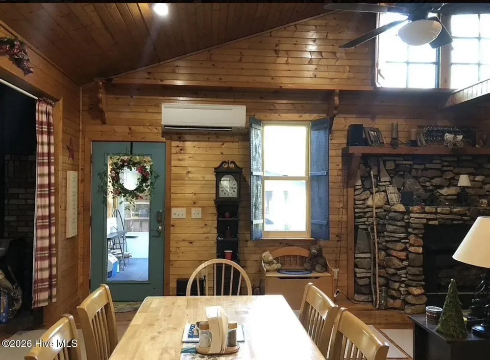 92 Ox Bow Lane Blairsville, GA 30512