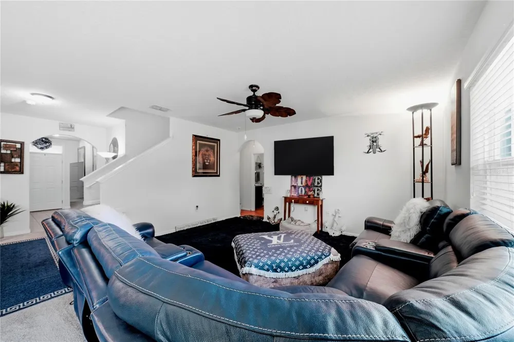 8128 HARWICH PORT LANE Gibsonton, FL 33534