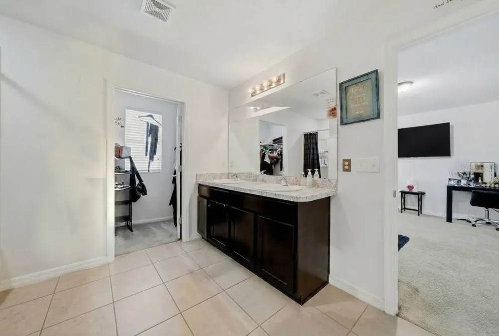 8128 HARWICH PORT LANE Gibsonton, FL 33534