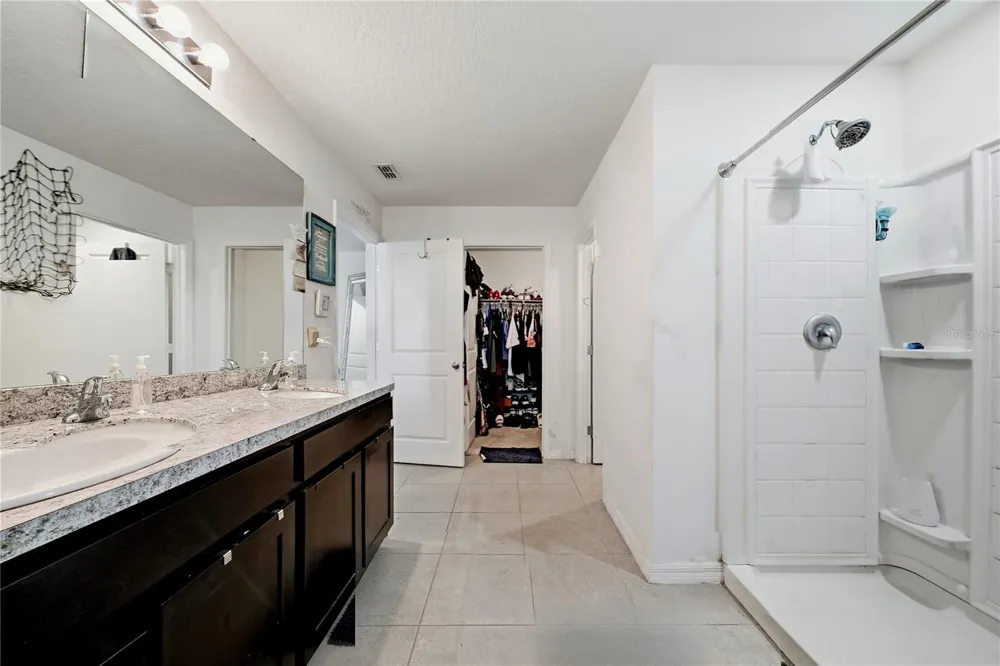 8128 HARWICH PORT LANE Gibsonton, FL 33534