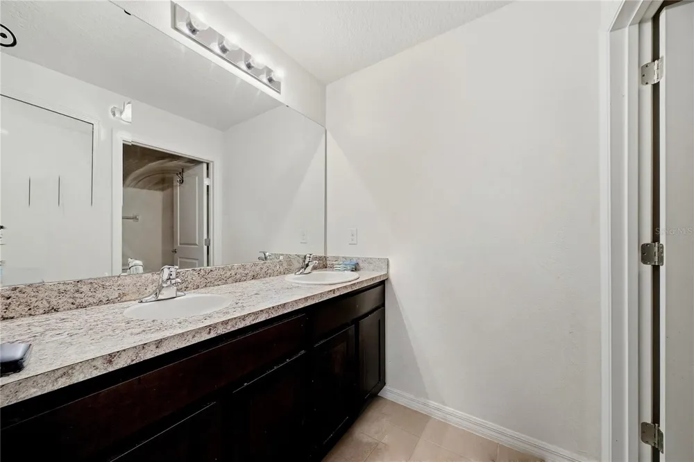 8128 HARWICH PORT LANE Gibsonton, FL 33534