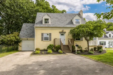 7527 Montgomery Road