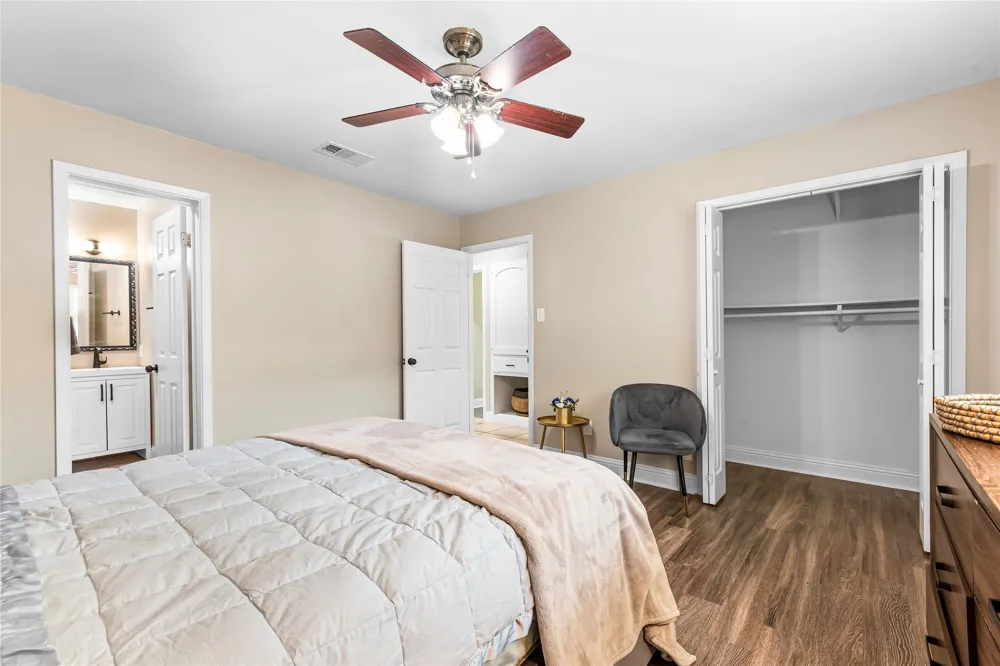 436 Ball Street Grapevine, TX 76051