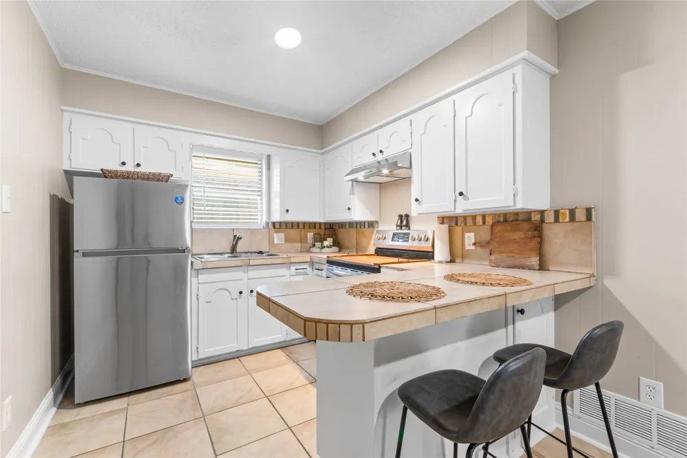 436 Ball Street Grapevine, TX 76051