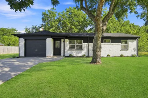 703 Casa Linda Street