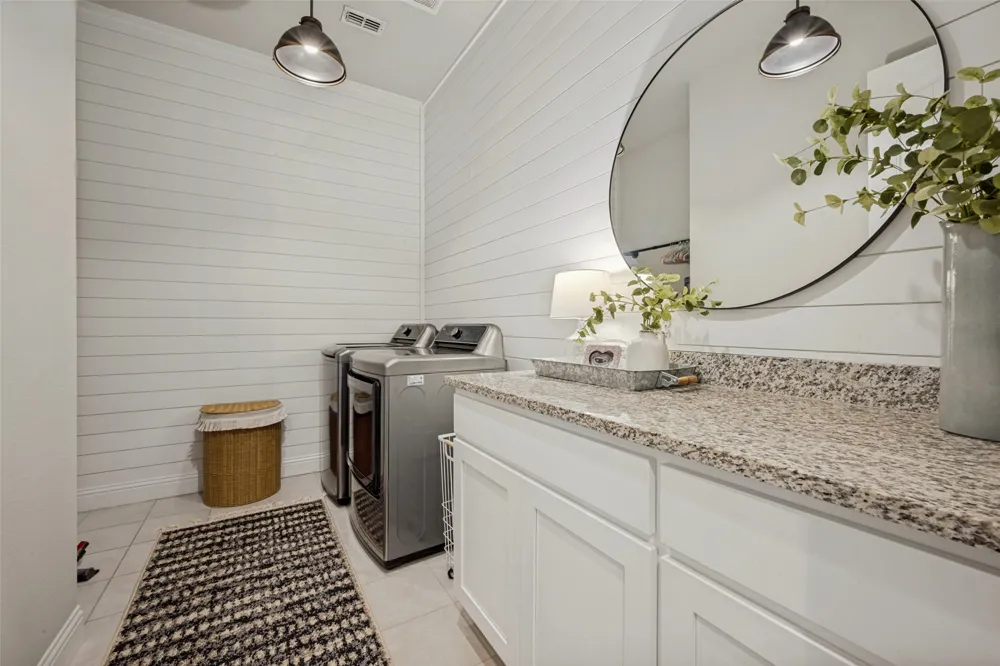9004 Washington Lane Argyle, TX 76226
