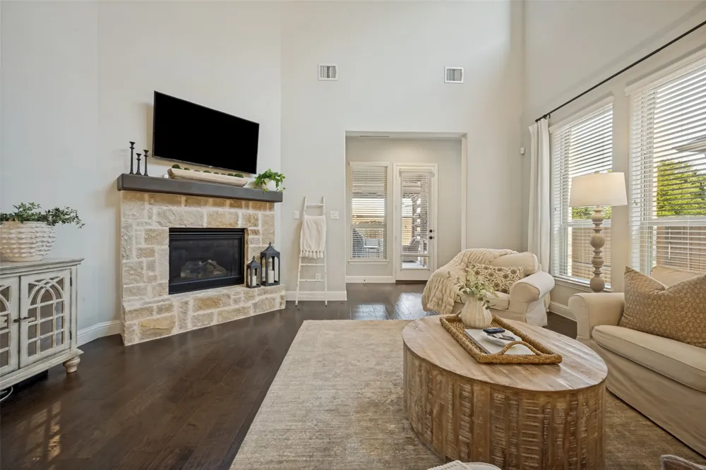 9004 Washington Lane Argyle, TX 76226