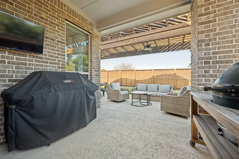 9004 Washington Lane Argyle, TX 76226