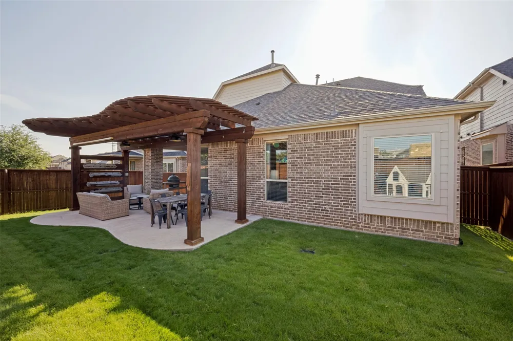 9004 Washington Lane Argyle, TX 76226
