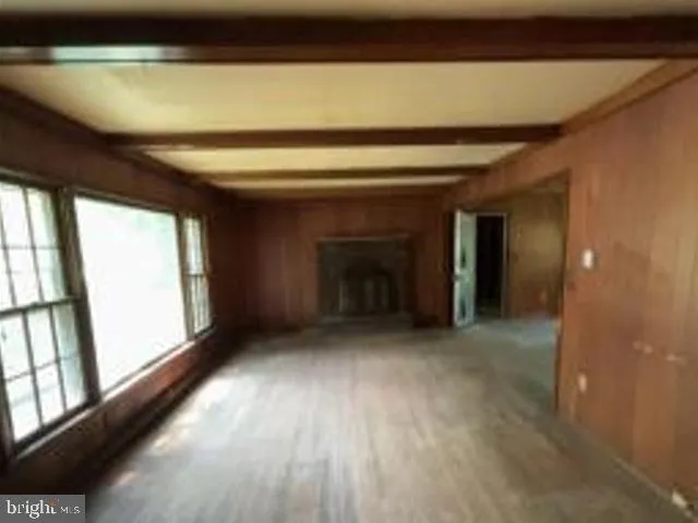 178 TWIN LAKES DRIVE Shohola, PA 18458