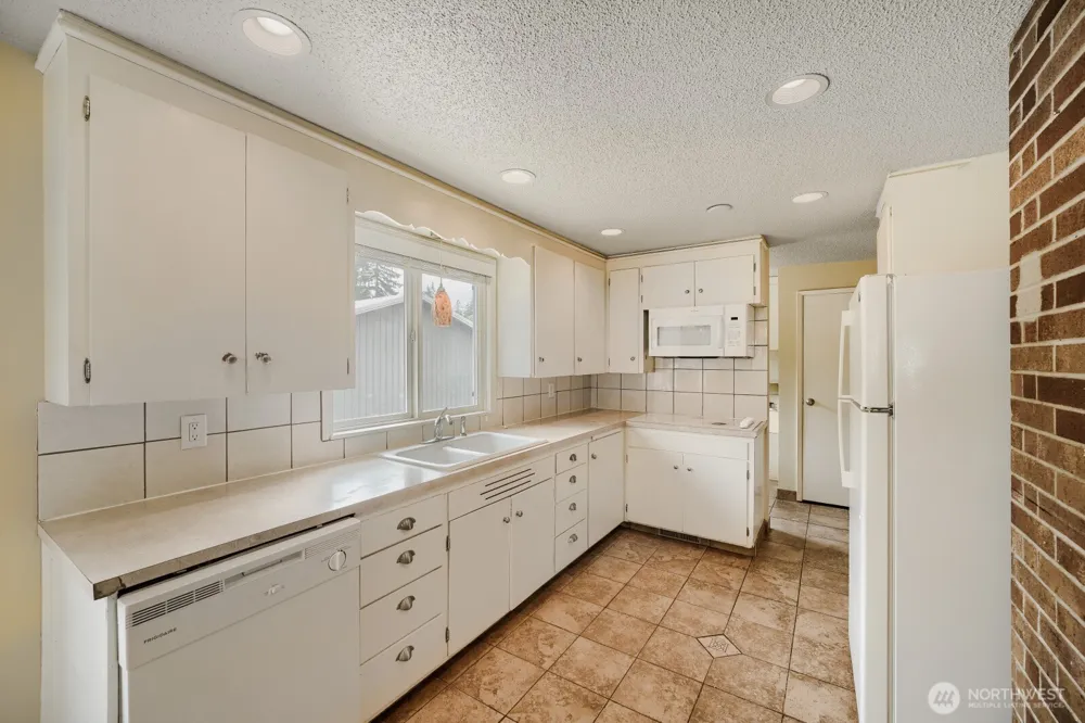 7818 126th Street E Puyallup, WA 98373