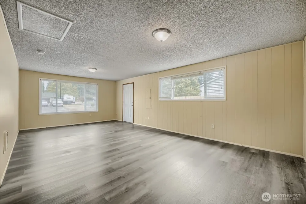 7818 126th Street E Puyallup, WA 98373