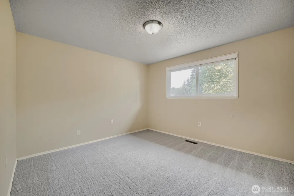 7818 126th Street E Puyallup, WA 98373