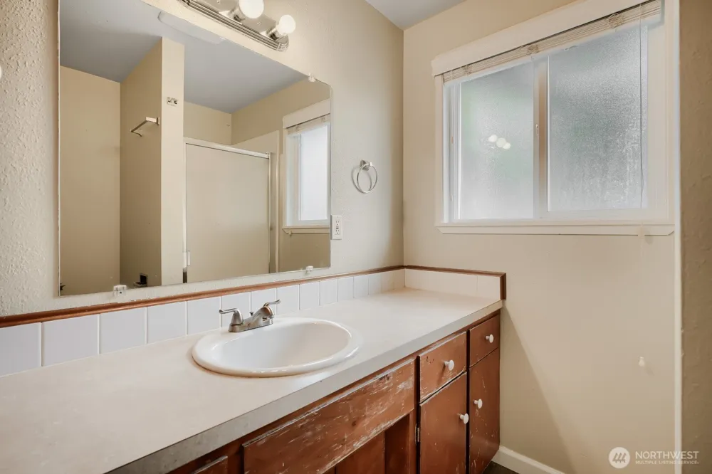 7818 126th Street E Puyallup, WA 98373