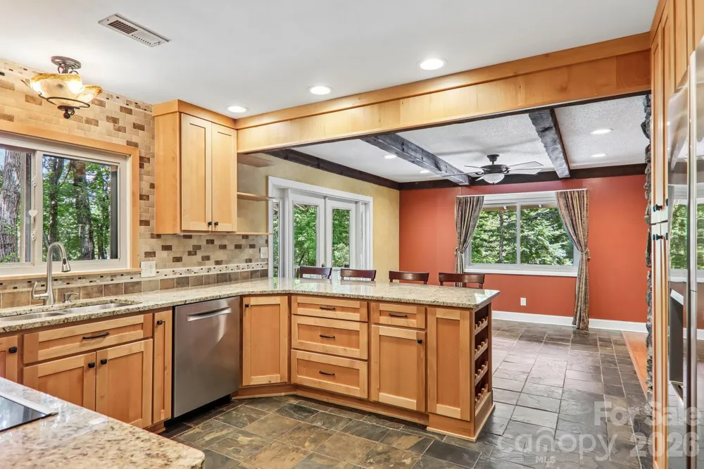 3 Edelweiss Drive Horse Shoe, NC 28742