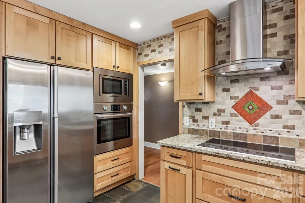 3 Edelweiss Drive Horse Shoe, NC 28742