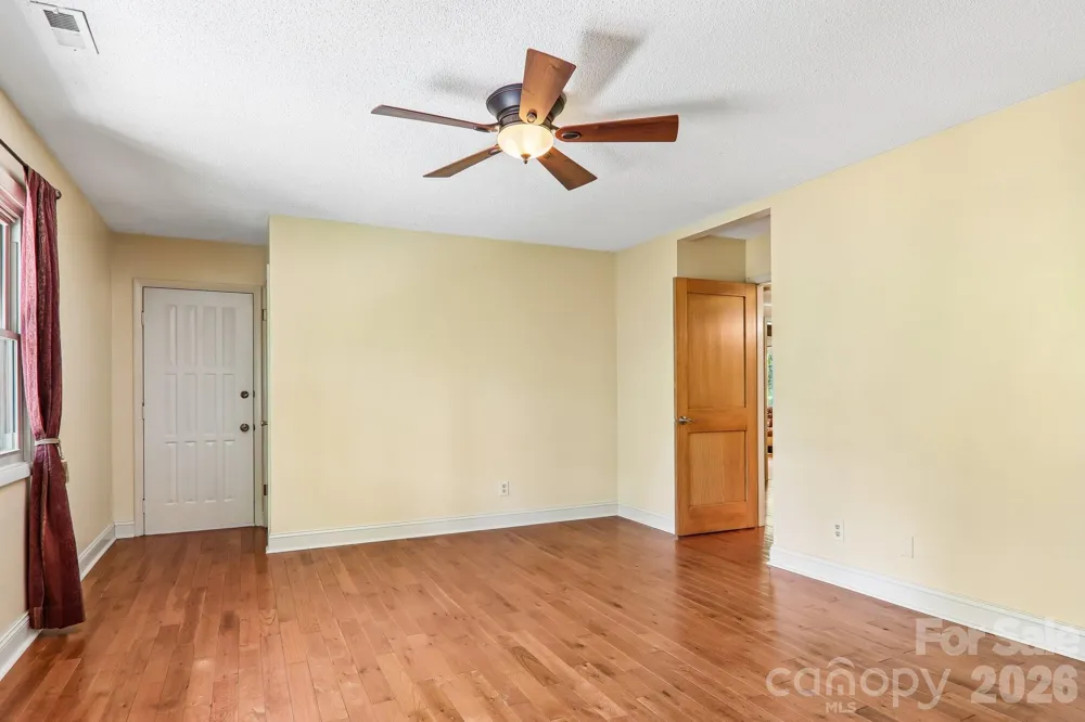 3 Edelweiss Drive Horse Shoe, NC 28742