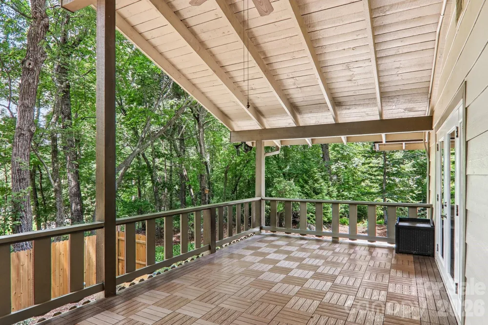 3 Edelweiss Drive Horse Shoe, NC 28742