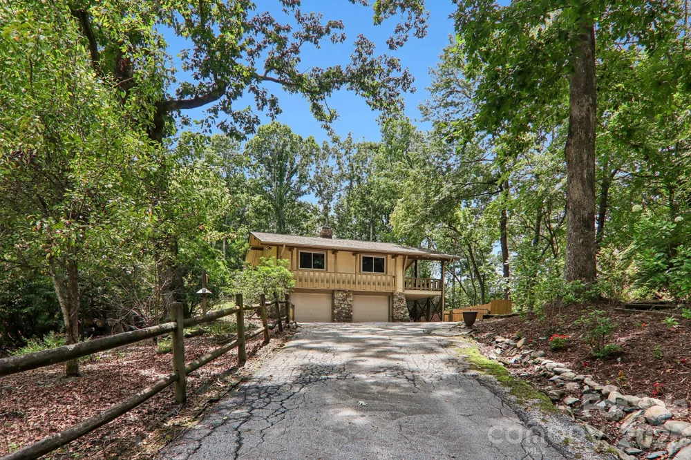 3 Edelweiss Drive Horse Shoe, NC 28742