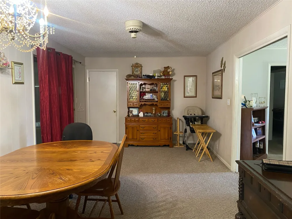 912 S Thompson Avenue Cushing, OK 74023