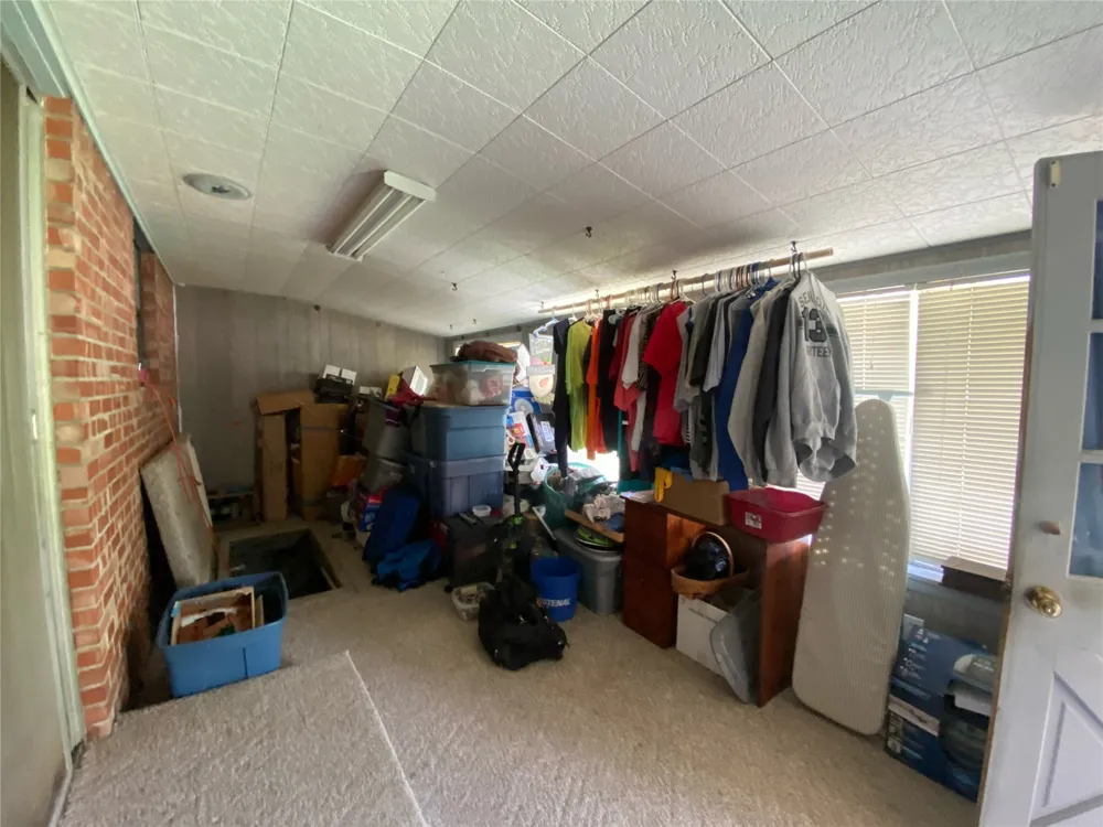 912 S Thompson Avenue Cushing, OK 74023