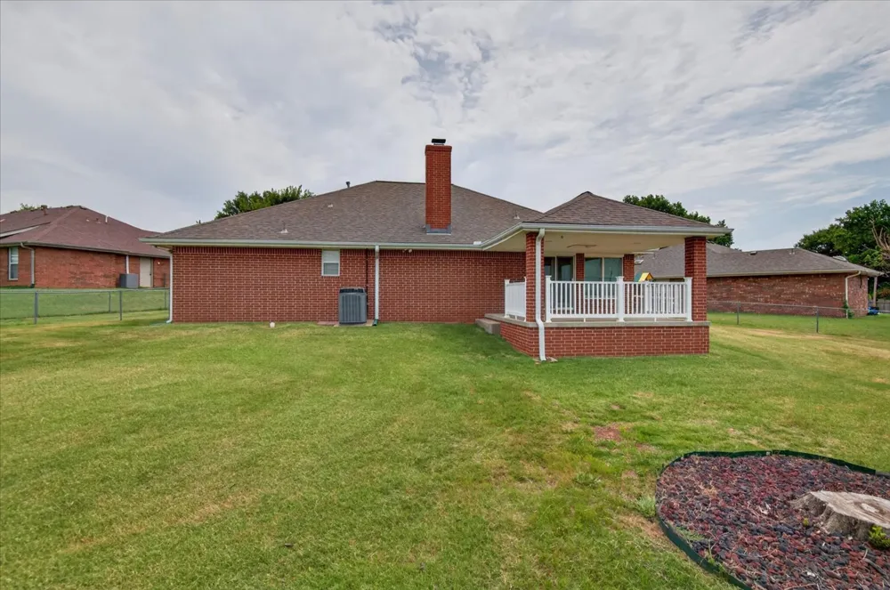 5604 Steeper Drive Bartlesville, OK 74006