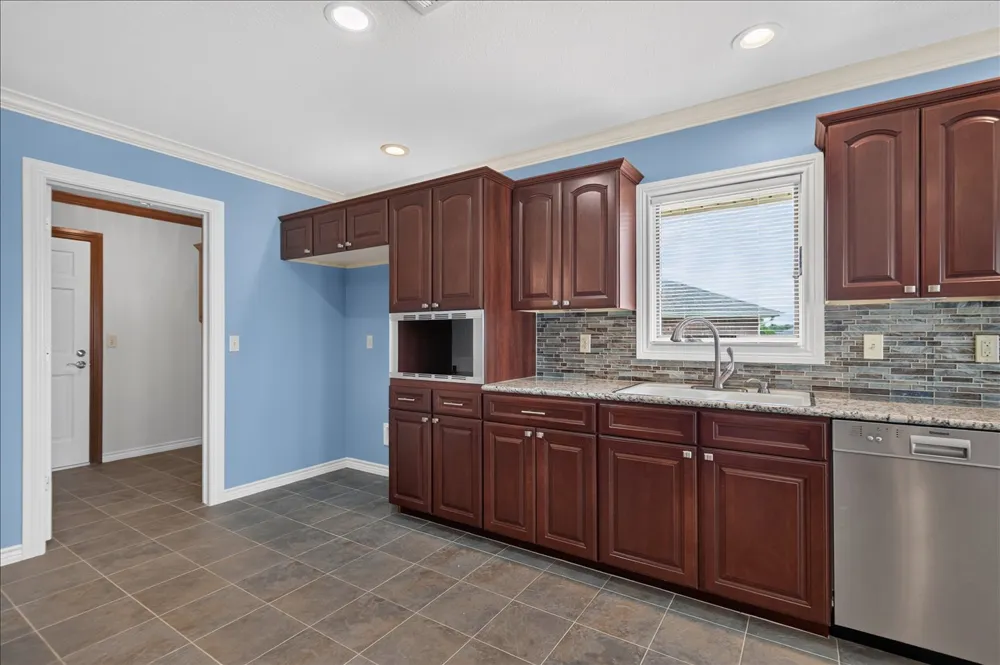 5604 Steeper Drive Bartlesville, OK 74006