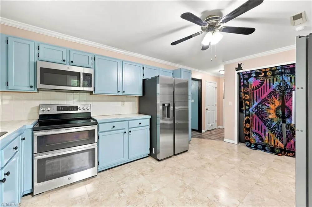 5536 Moravian Heights Lane Clemmons, NC 27012