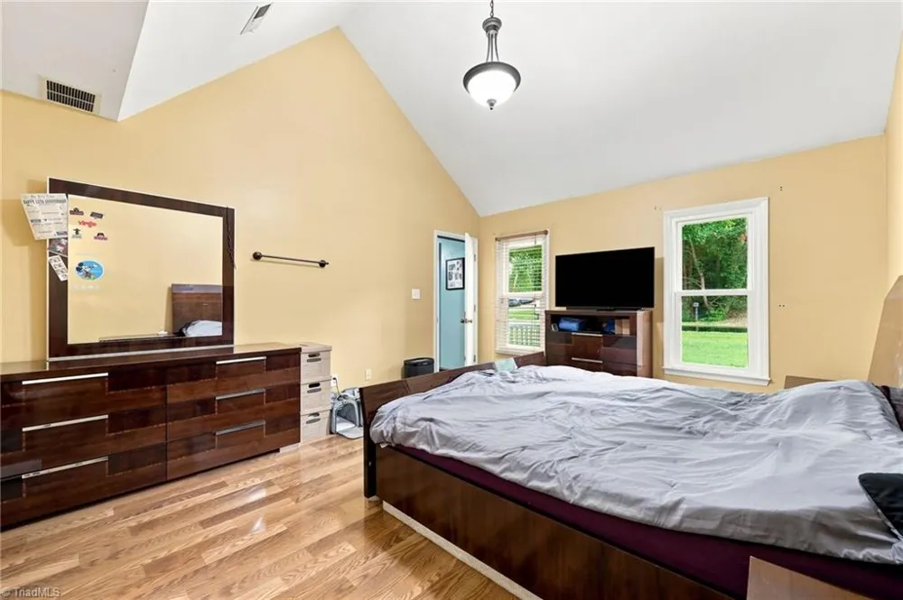 5536 Moravian Heights Lane Clemmons, NC 27012
