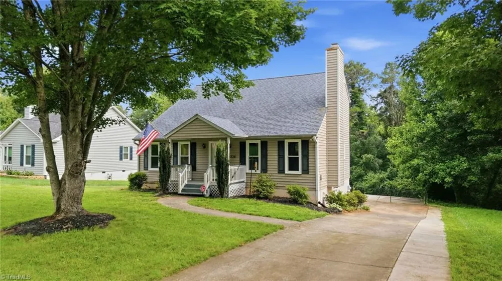 5536 Moravian Heights Lane Clemmons, NC 27012