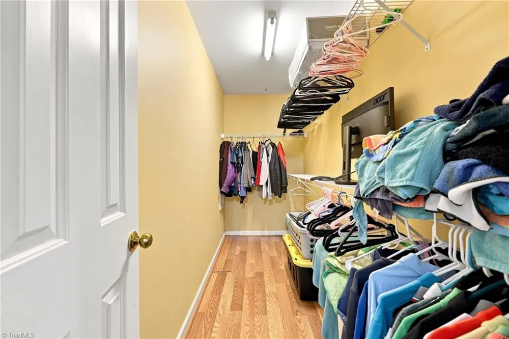 5536 Moravian Heights Lane Clemmons, NC 27012