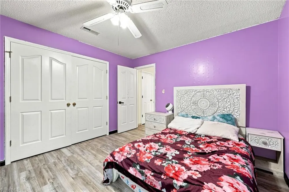 5536 Moravian Heights Lane Clemmons, NC 27012