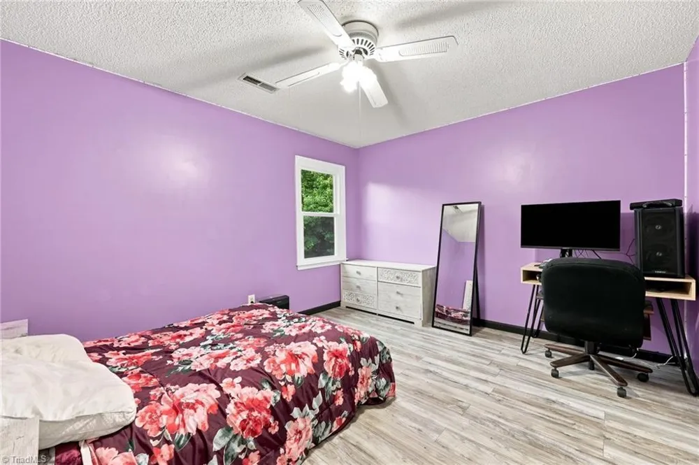 5536 Moravian Heights Lane Clemmons, NC 27012