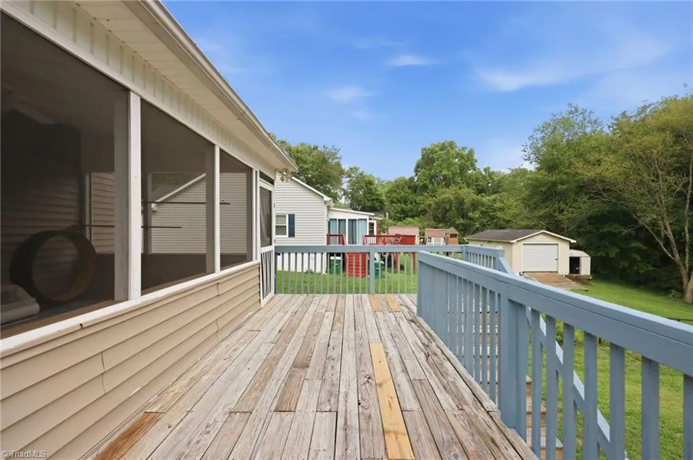 5536 Moravian Heights Lane Clemmons, NC 27012