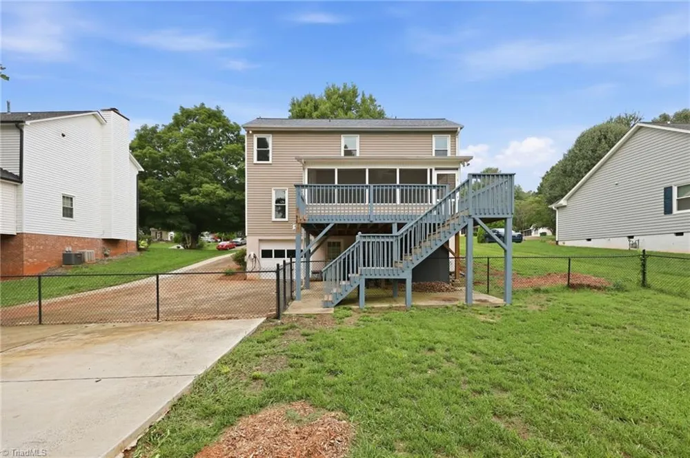5536 Moravian Heights Lane Clemmons, NC 27012