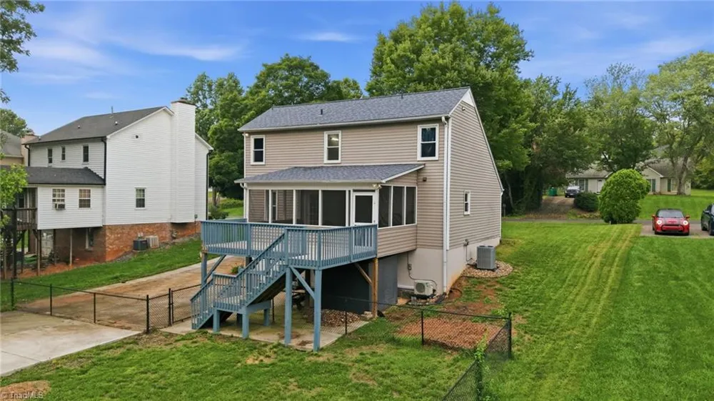 5536 Moravian Heights Lane Clemmons, NC 27012