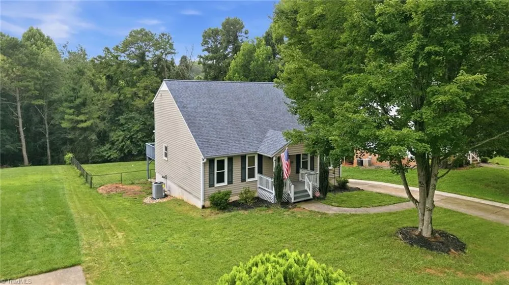 5536 Moravian Heights Lane Clemmons, NC 27012