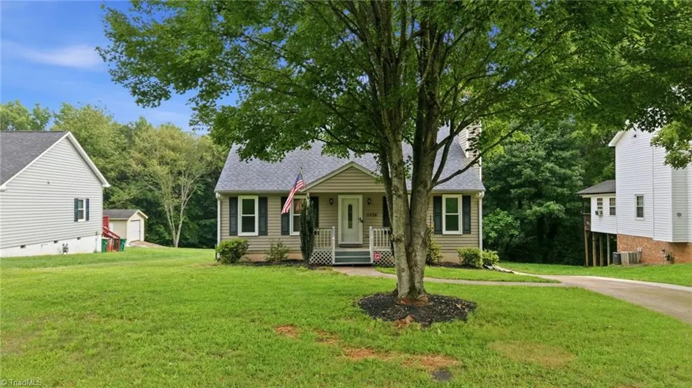 5536 Moravian Heights Lane Clemmons, NC 27012