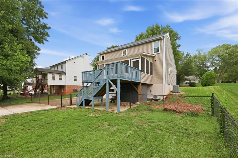 5536 Moravian Heights Lane Clemmons, NC 27012