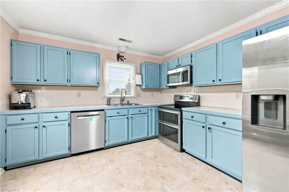 5536 Moravian Heights Lane Clemmons, NC 27012