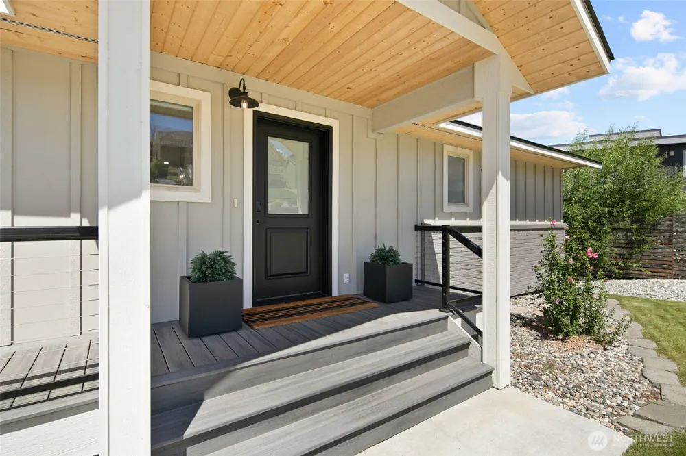 365 W Beach Drive Orondo, WA 98843