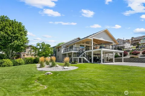 365 W Beach Drive