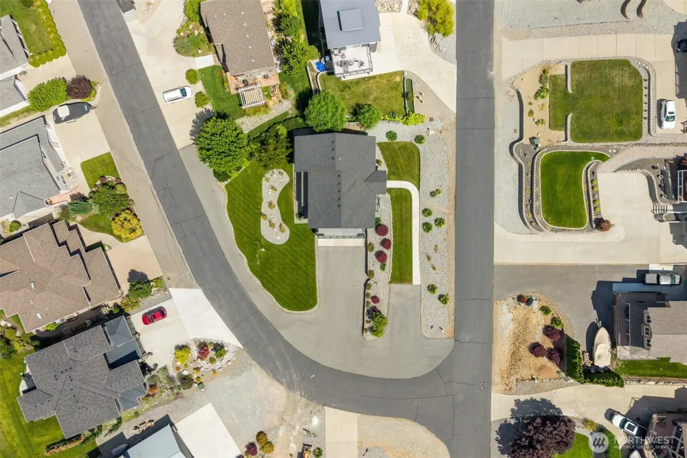 365 W Beach Drive Orondo, WA 98843