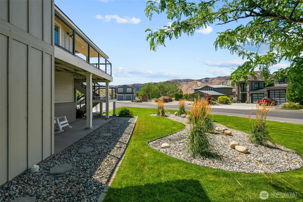 365 W Beach Drive Orondo, WA 98843