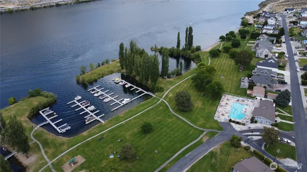 365 W Beach Drive Orondo, WA 98843