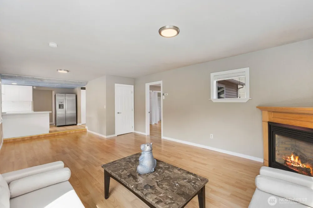 15507 56th Avenue W Edmonds, WA 98026